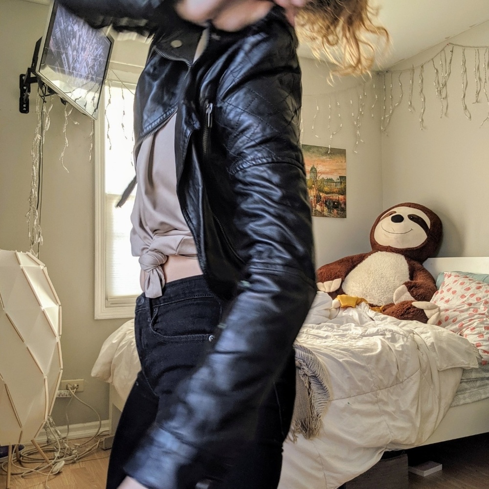 Leather Jacket - Picture 6 of 8